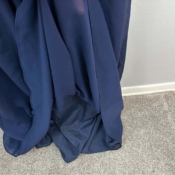 David’s Bridal Navy Long Crinkle Chiffon Bridesmaid Dress NWT Size 6 - Picture 10 of 16